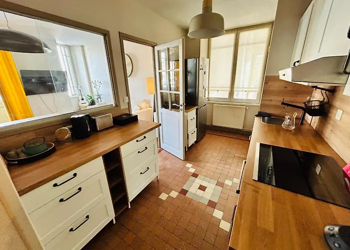 Anastasia Villefranche-de-Rouergue