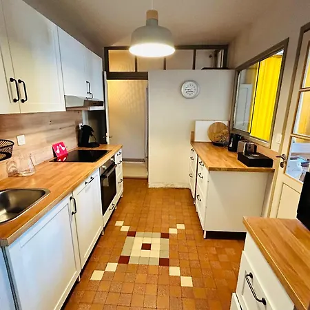 Anastasia * Villefranche-de-Rouergue